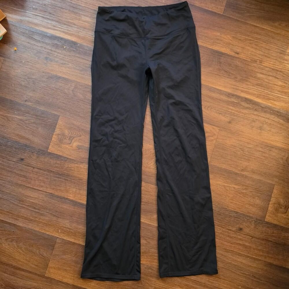 BubbleLime Women's Black Flared Leggings